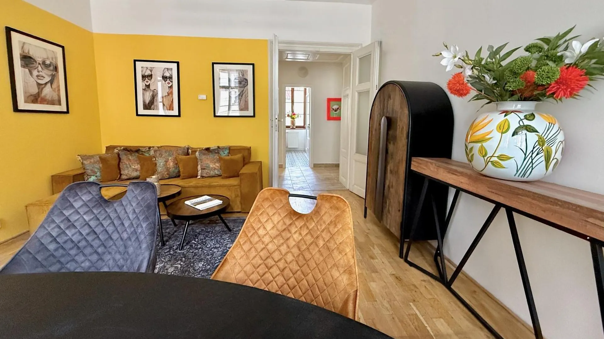 No2 Style & Design Xxl City Centre Apartment 布拉格